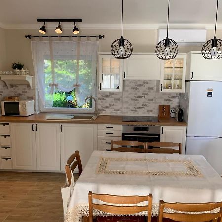 Erika Apartmanhaz Dombóvár Zewnętrze zdjęcie